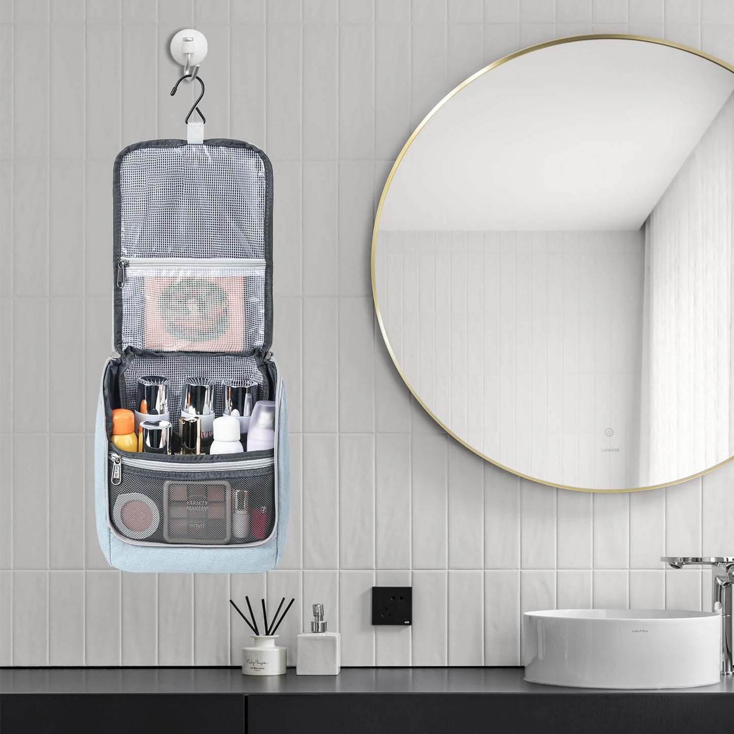 Della Gao Travel Toiletry Bag, Hanging Toiletry Bag for Men and Women, Water-resistant Makeup Bag Cosmetic Toiletries Organizer, Bathroom Bag, Sturdy Nylon, Light Blue